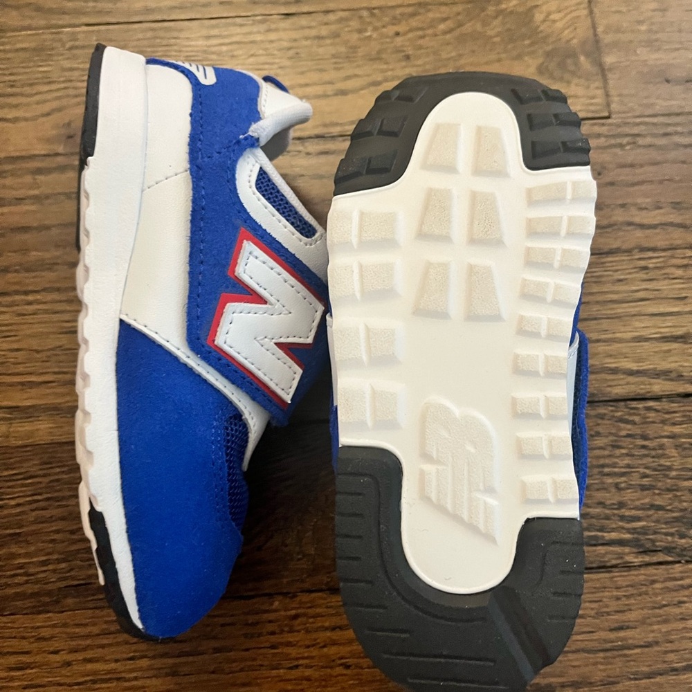 New Balance XTRA WIDE nwob sneakers size us 9 eu 26 never worn